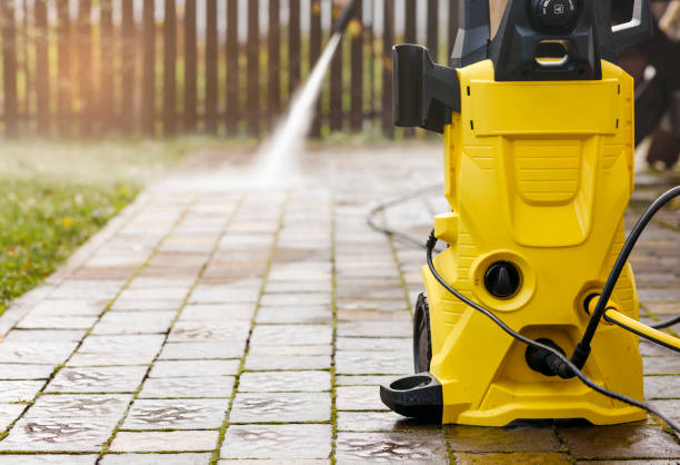 Best Pool Deck Cleaning  in Waipio Acres, HI